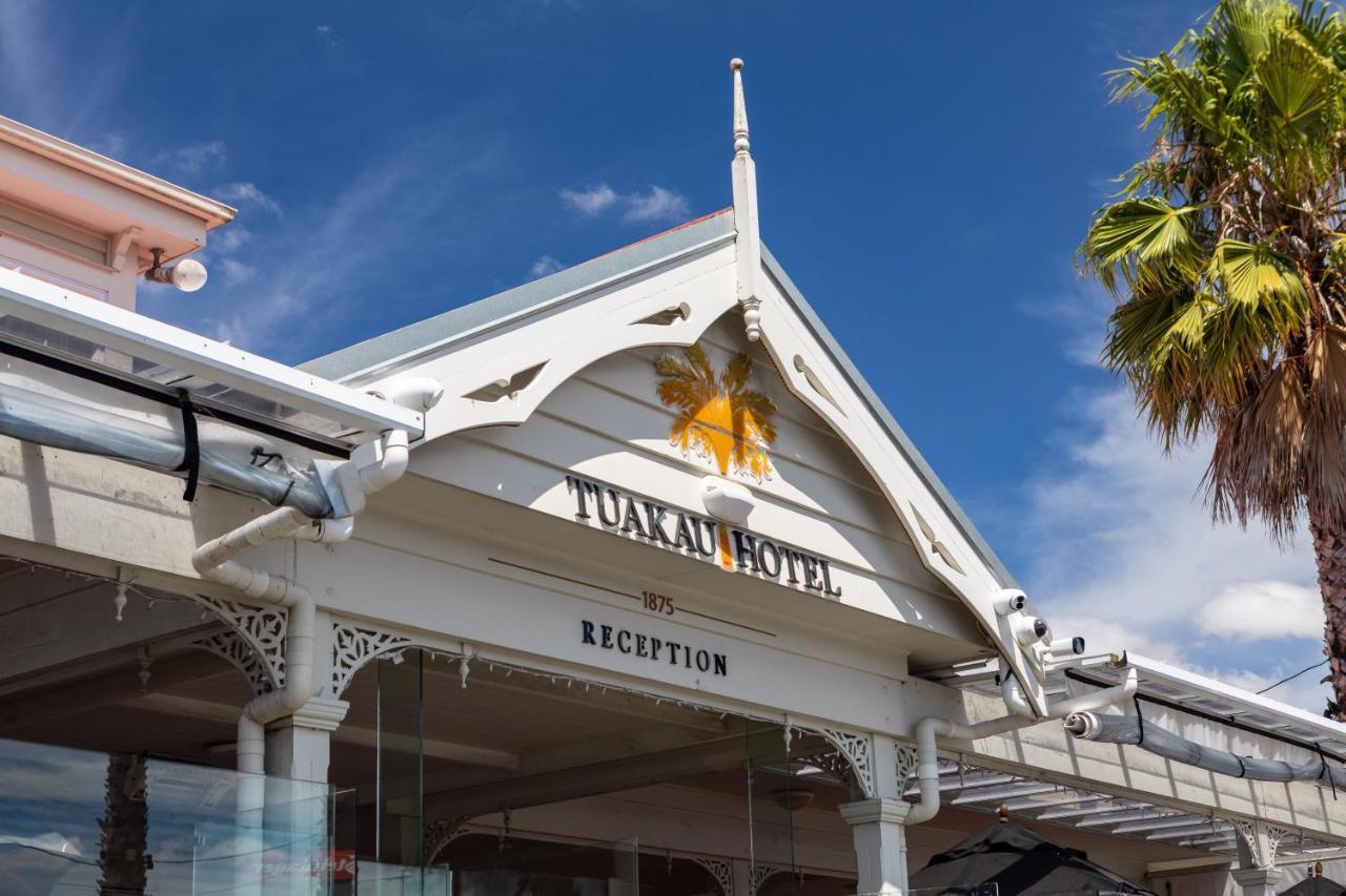 Tuakau Hotel Exterior foto